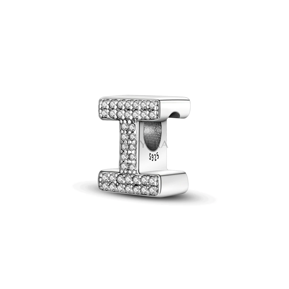 Buchstabe I Charm