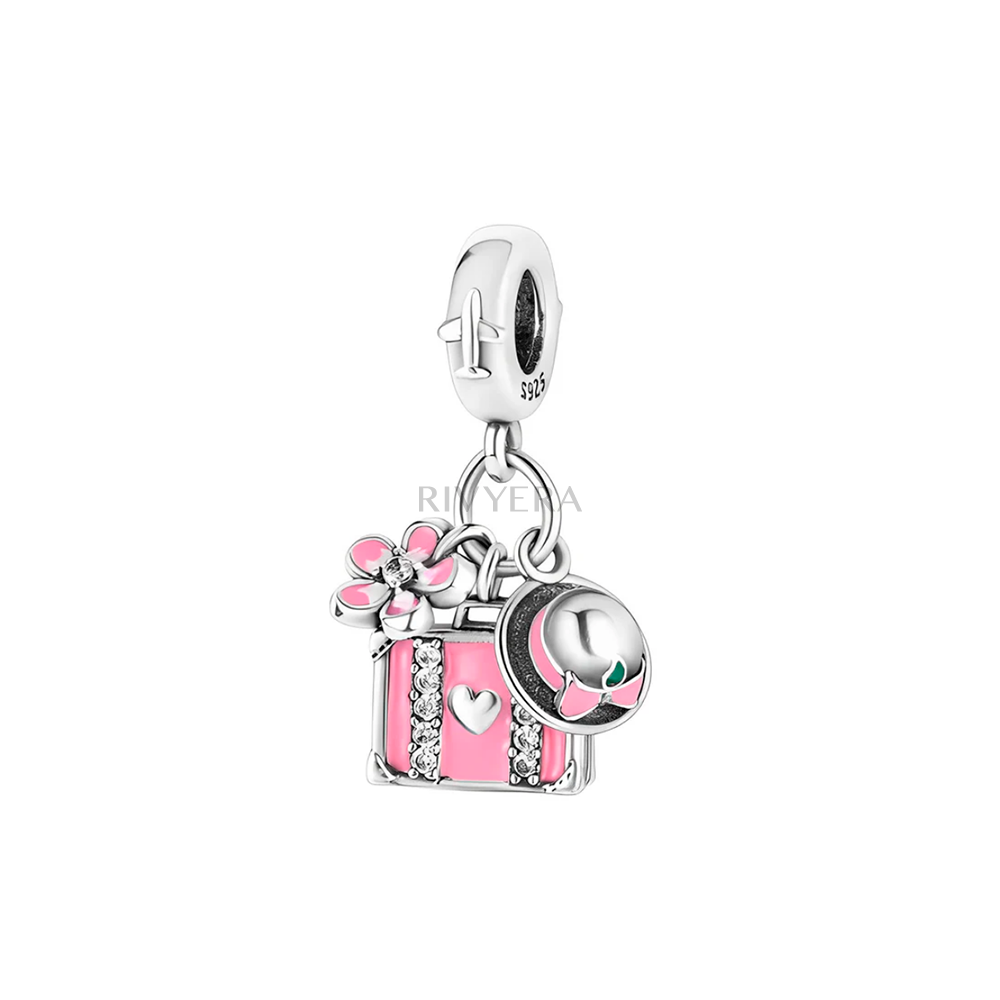 Barbie Reise Charm