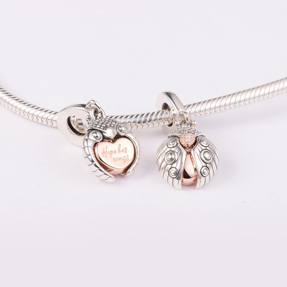 Gepanzertes Herz Charm